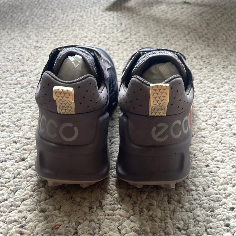 ECCO Women’s Sneakers - Picture 5 of 9